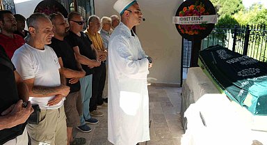 Kurtlar Vadisi dizisinin 'Kibritçi Çevat'ı Şekip Taşpınar son yolculuğuna uğurlandı