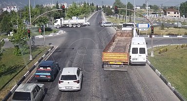 Kütahya'da meydana gelen trafik kazaları kameralara yansıdı