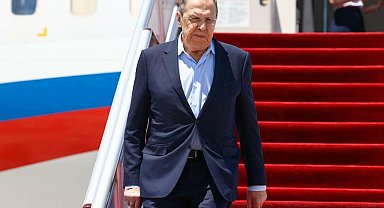 Lavrov, Pekin'de Çin Dışişleri Bakanı Wang ile görüştü