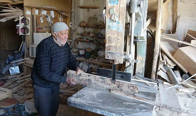 Malatyalı usta 73 yıldır ağaçlara şekil veriyor