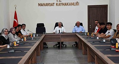 Manavgat'ın başarılı öğrencileri ödüllendirildi