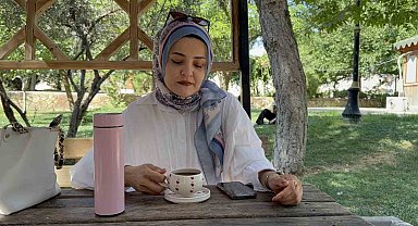 Mardinliler kavurucu sıcaklara rağmen çaydan vazgeçmiyor