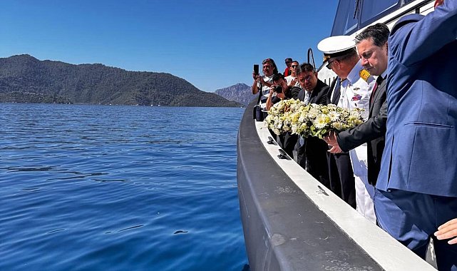 Marmaris'te 1 Temmuz Kabotaj Bayramı çelenk sunma töreni ile başladı