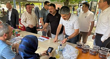 MEB yerleşkesinde Gazze yardım sergisi düzenlendi