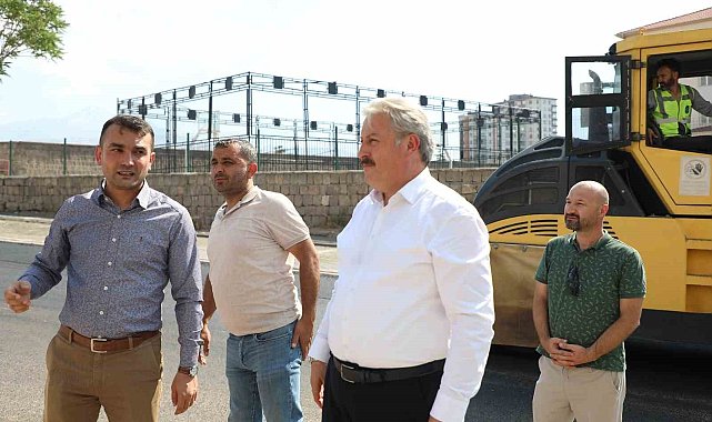 Melikgazi asfalt yatırımıyla mahallelere değer katmaya devam ediyor