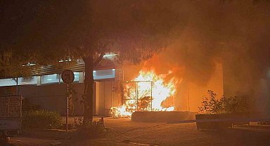 Menteşe'de yangın paniği: Çöp kutusu alev aldı