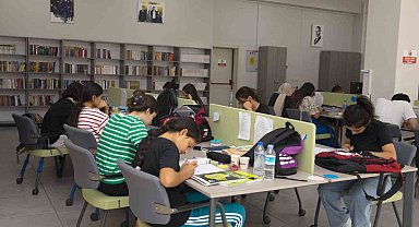 Mersin, öğrencilerin gözdesi olmaya devam ediyor