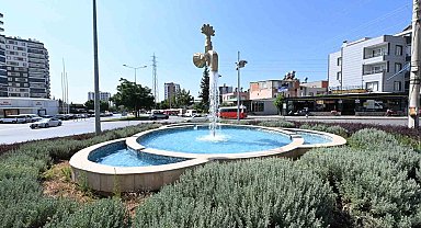 Mersin yaza renkli girdi