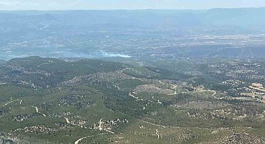 Mersin'de 2 ilçede orman yangını