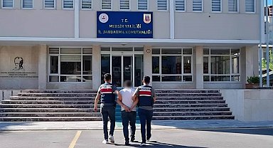 Mersin'de 29,5 yıl hapis cezası ile aranan şahıs jandarmadan kaçamadı