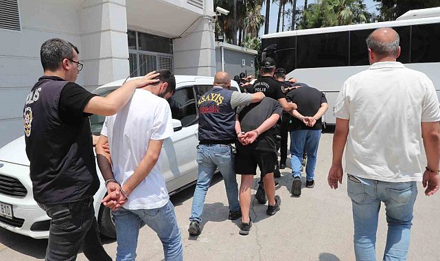 Mersin'de restoranda müzik kavgasının şüphelileri tutuklandı