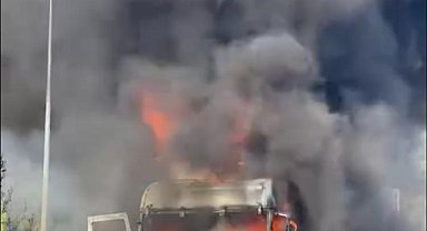 Mersin'de tır alev alev yandı