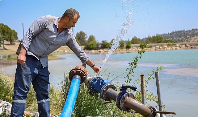 Mersin'de sulama borusu desteğiyle çiftçiye can suyu