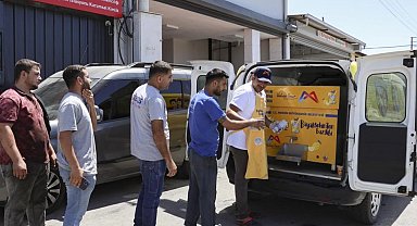 Mersin'de yaz serinliği: 5 yıllık limonata geleneği sürüyor