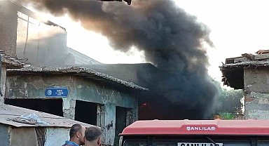 Metruk iş yerinde korkutan yangın