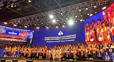 Mezunlarını uğurlayan İzmir Ekonomi'de 4 günlük şölen