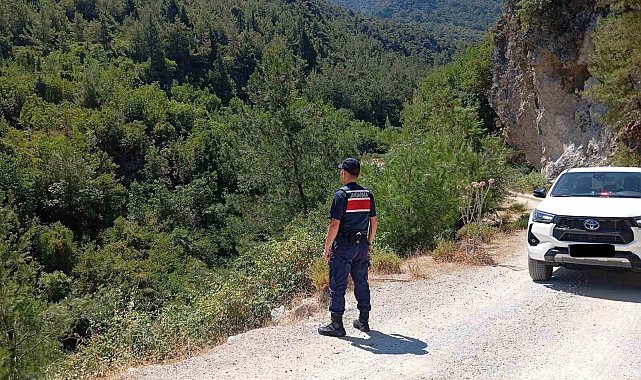 Milli Park'ta yasak alana giren 12 kişiye 35 bin lira ceza