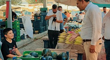 Minik pazarcılar ile başkanın gülümseten anları