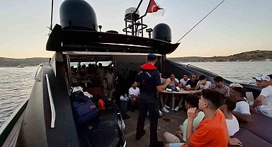 Motoryatta 72 düzensiz göçmen yakalandı