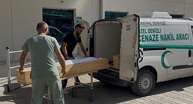 Motosikletli üniversite öğrencisi kamyonet ile çarpıştı: 1 ölü