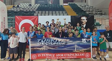 Muğla Büyükşehir'in genç raketleri turnuvaya damga vurdu