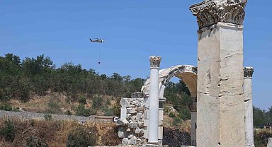 Muğla Stratonikia Antik Kenti'ni etkileyen zirai alan yangını kontrol altına alındı