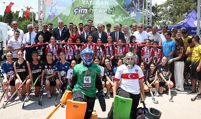 Muğla Yatağan'a çim hokeyi sahası açıldı