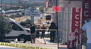 Muğla'da yol kenarında bulunan 2 valiz paniğe neden oldu