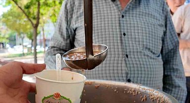 Muharrem Ayının bereketi Şehitkamil'de paylaşılıyor