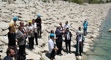 Nasreddin Hoca göle maya çaldı, festival başladı
