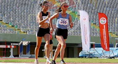 Odunpazarıspor'dan çifte şampiyona başarısı