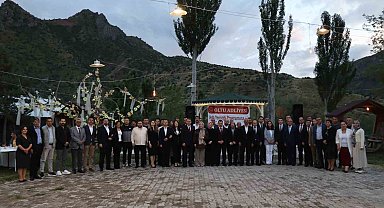 Oltu adliyesinde duygusal veda