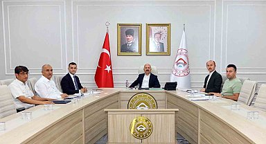 Orta hasarlı yapıların yıkımı için değerlendirme toplantısı yapıldı