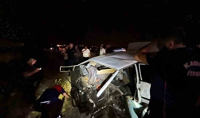 Osmaniye'de 2 otomobilin karıştığı kazada 3 kişi yaralandı