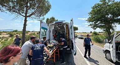 Otomobil ağaca çarptı: 1 ölü 4 yaralı