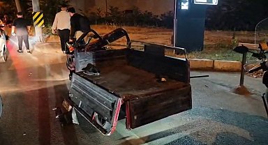 Otomobil elektrikli motosiklete çarptı: 3 yaralı