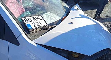 Otomobil ile motosiklet çarpıştı: 2 yaralı