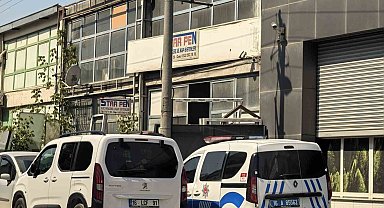 Pencereyi beğenmeyen müşteri iş yerini kurşunladı