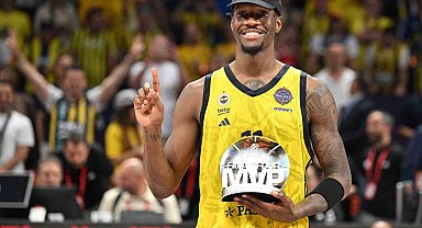 Phoenix Suns, Nigel Hayes-Davis'i kadrosuna kattı
