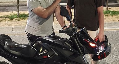 Polis motosiklet sürücüsünü bu sözlerle uyardı