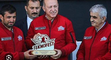 "Bayraktar, ülkemizin genç mühendislerine, bilim insanlarına ve girişimcilerine rol model olmuştur"