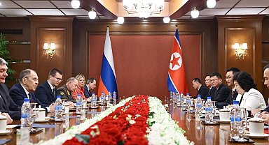 Rusya Dışişleri Bakanı Lavrov, Kuzey Kore'de mevkidaşı Choe ile görüştü