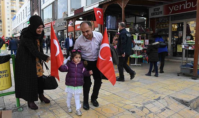 Şahinbey ay yıldızla donatılıyor