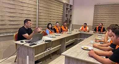 Saimbeyli'de gönüllülere orman yangınlarına karşı eğitim verildi