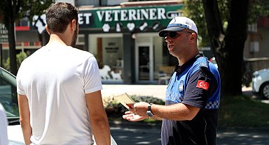 Sakarya Büyükşehir yayaları zora sokan kaldırım işgalini sıkı takibe aldı