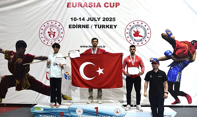 Sakarya Büyükşehir'in 'wushu kung fu' takımından tarihi başarı