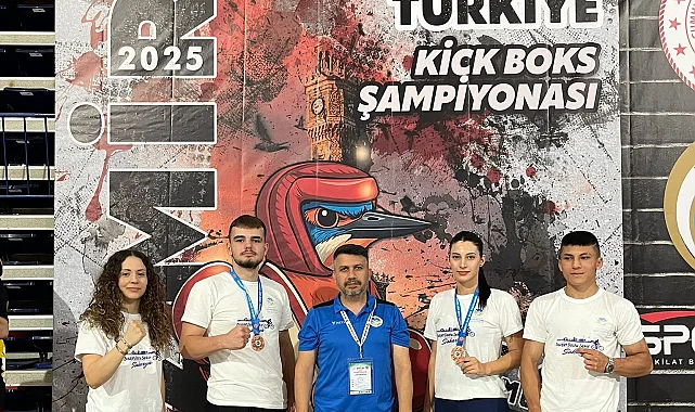 Sakarya Büyükşehir'in yumruğu Türkiye üçüncülüğünü getirdi