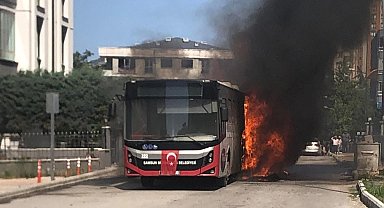 Samsun'da belediye otobüsü alevlere teslim oldu