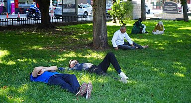 Samsun'da sıcaklık 33 dereceyi, nem yüzde 90'ı aştı