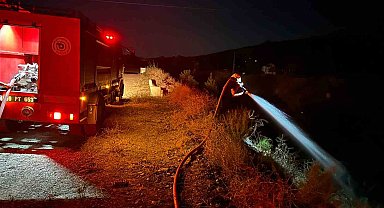 Şarköy'de dere kenarında çıkan yangın yerleşim alanlarına sıçramadan söndürüldü